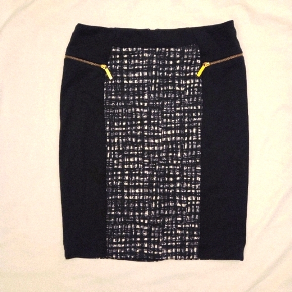 Michael Kors Pencil Skirt in Black and White with Gold Zippers Size 10 - Picture 1 of 6